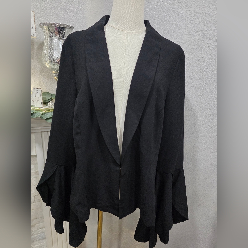 Shoe Dazzle Black Women's Blazer with Flared Sleeves
